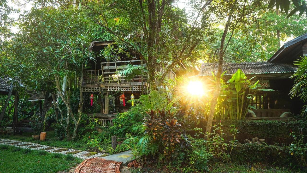 Tongluang Inthanon Homestay โต้งหลวงอินทนนท์โฮมสเตย์ Чом Тхонг Экстерьер фото