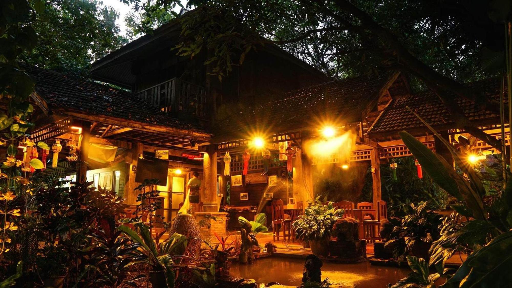 Tongluang Inthanon Homestay โต้งหลวงอินทนนท์โฮมสเตย์ Чом Тхонг Экстерьер фото